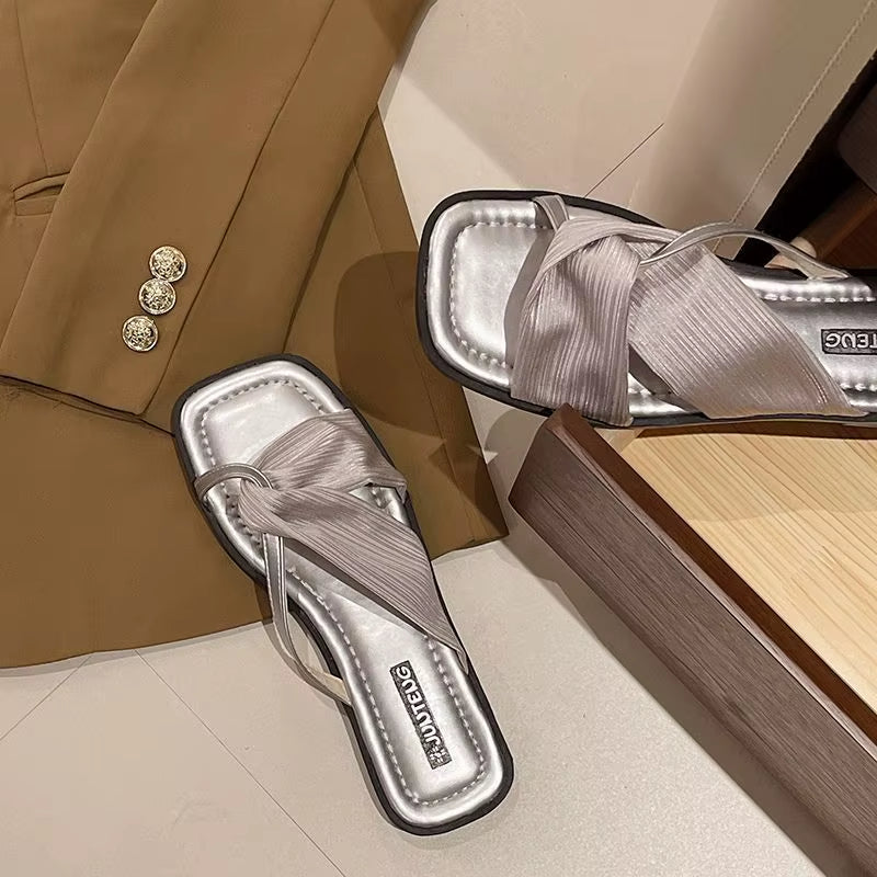 High-End Women'S Summer Collection Super Hot Small Fragrant Sandals Skirts Fashion Trend Internet Flip-Flops for Slippers